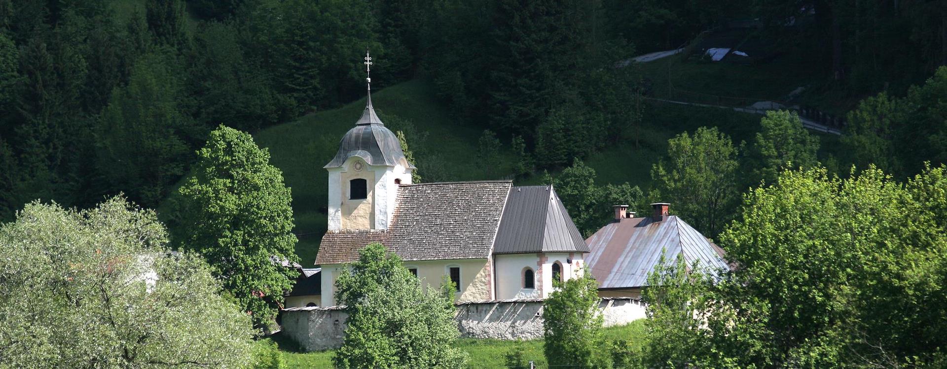 Cerkev Sv. Duha v Ratečah