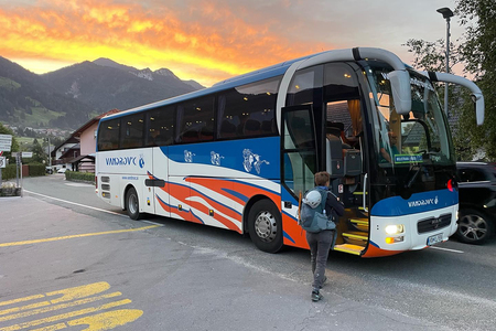 Brezplačni prevozi v Vrata in brezplačni turistični avtobus